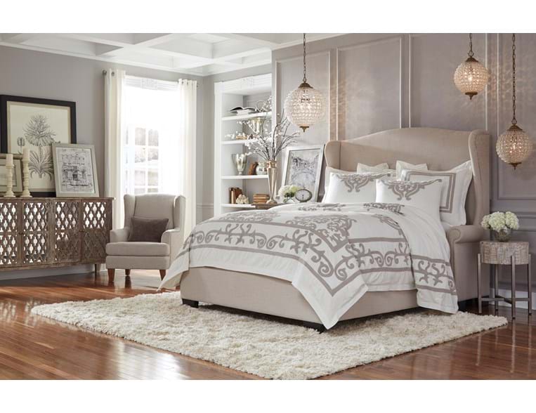 Cimberleigh Medium Chandelier - Ornate Home