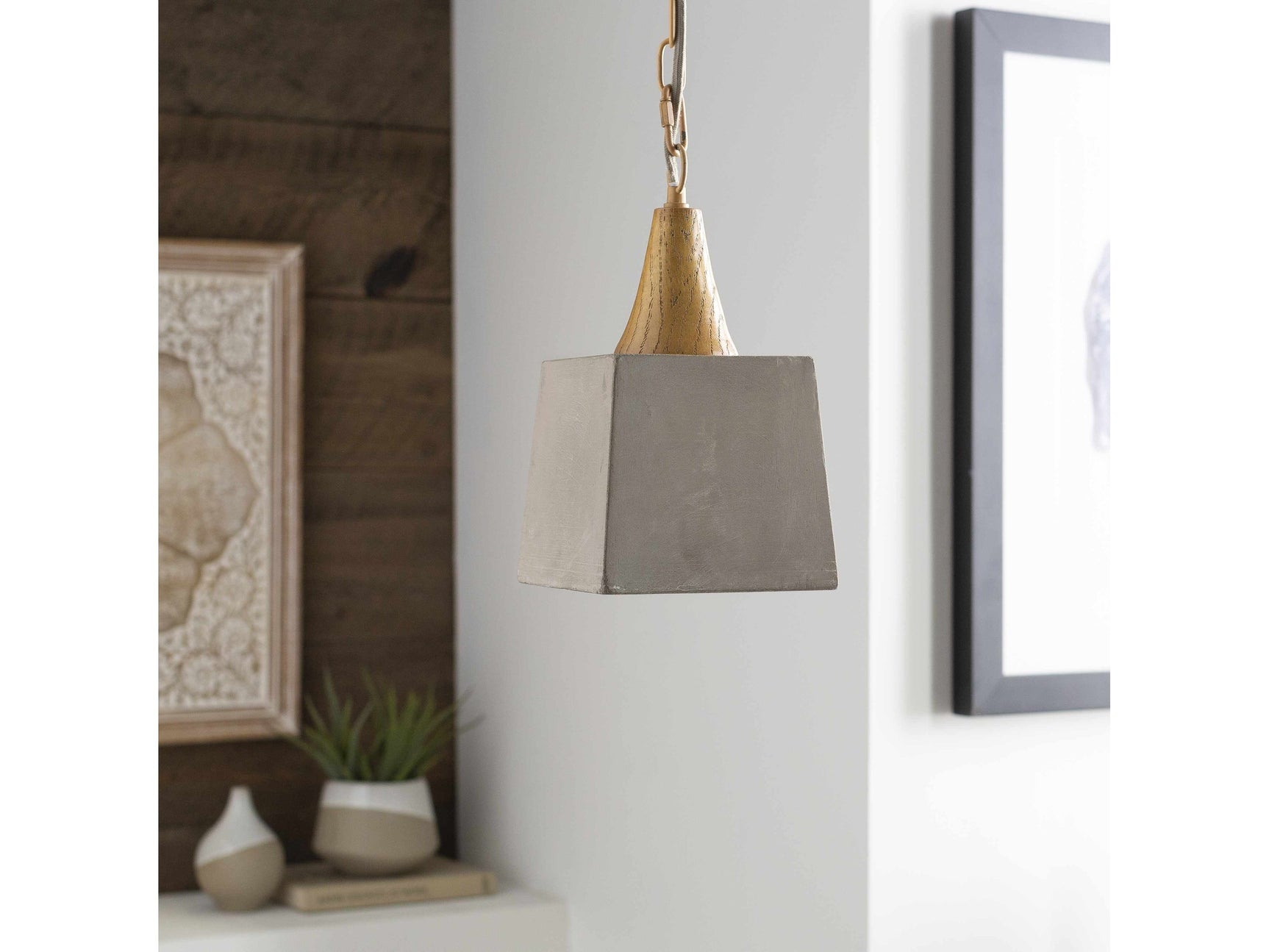 Claudville Plug-in Lamp - Clearance - Ornate Home