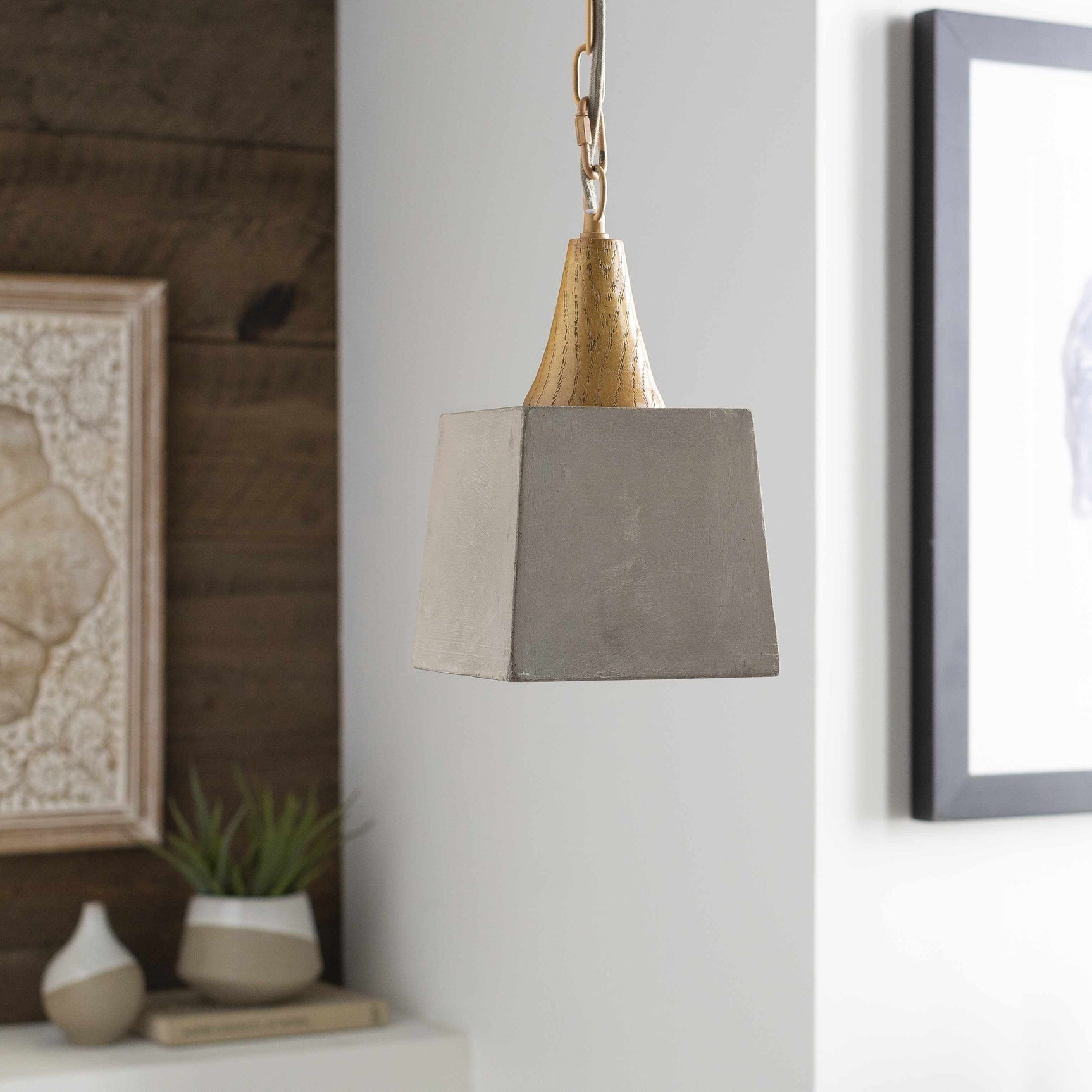 Claudville Plug-in Lamp - Clearance - Ornate Home