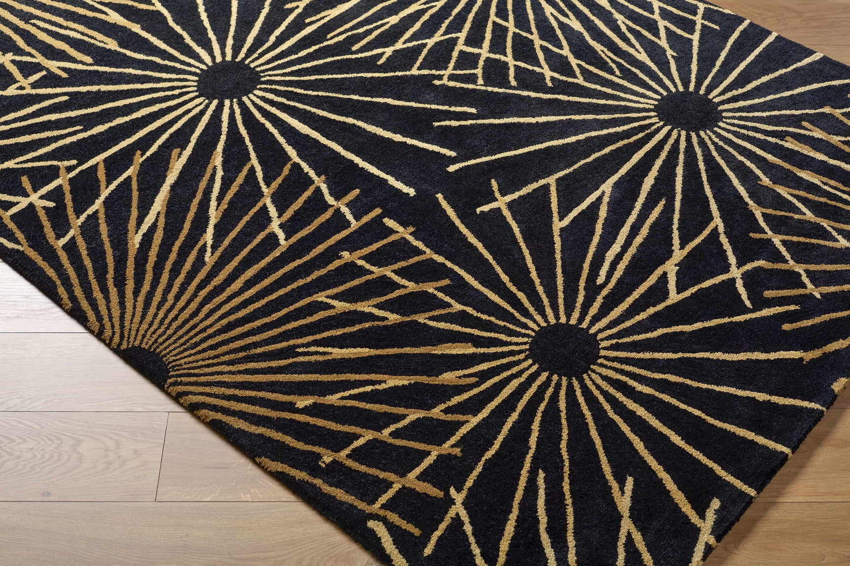 Clover Black Modern Wool Rug - Ornate Home