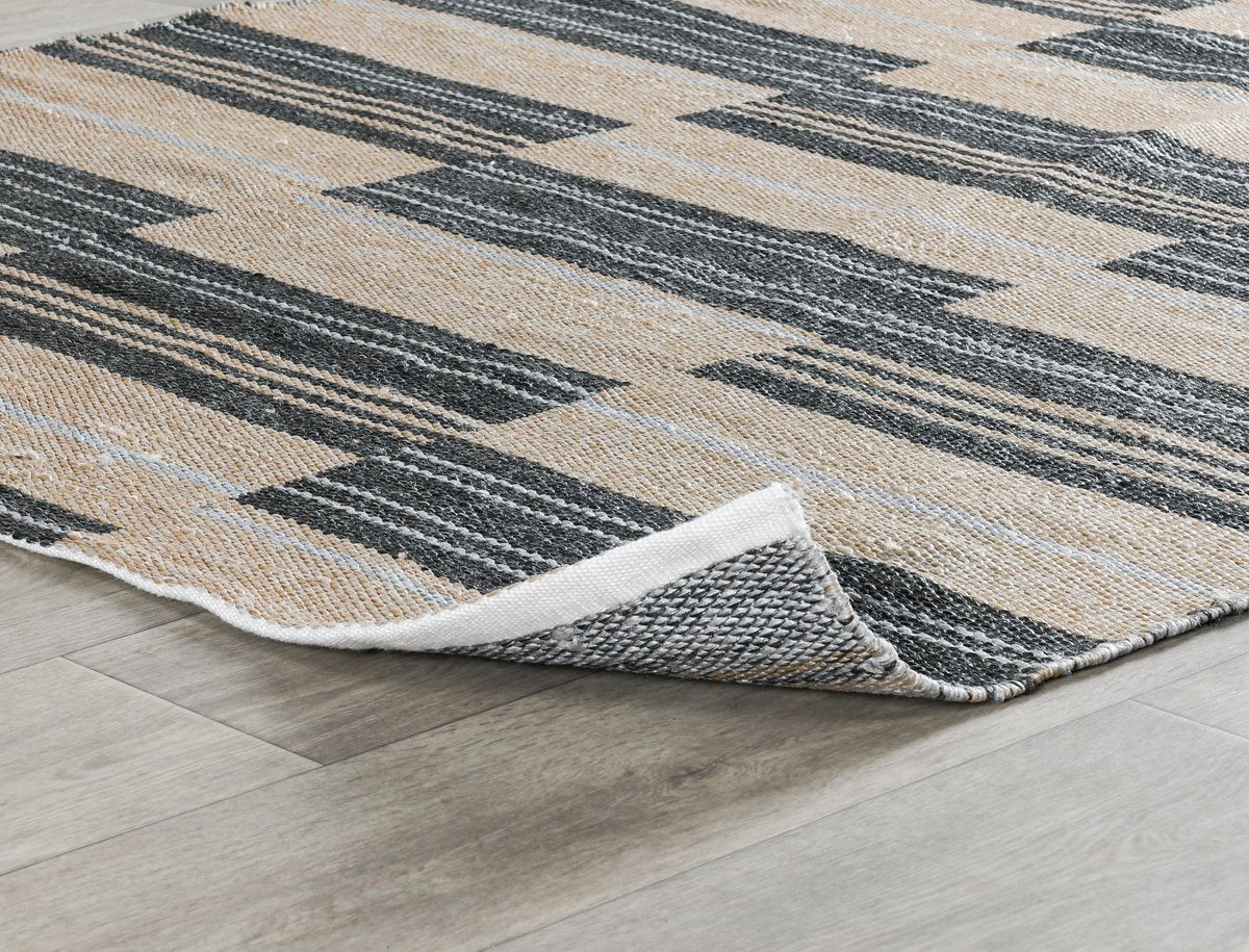 Colton Stripe Charcoal 2'x3' Indoor/Outdoor Rug