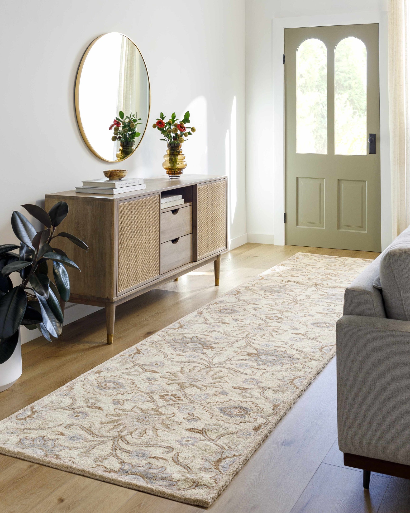 Conesus Hand Tufted Ivory 1109 Wool Rug - Ornate Home