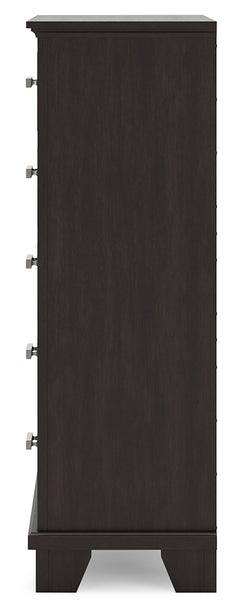 Covetown Dark Brown Full Panel Bedroom Set with Chest and Nightstand - Ornate Home