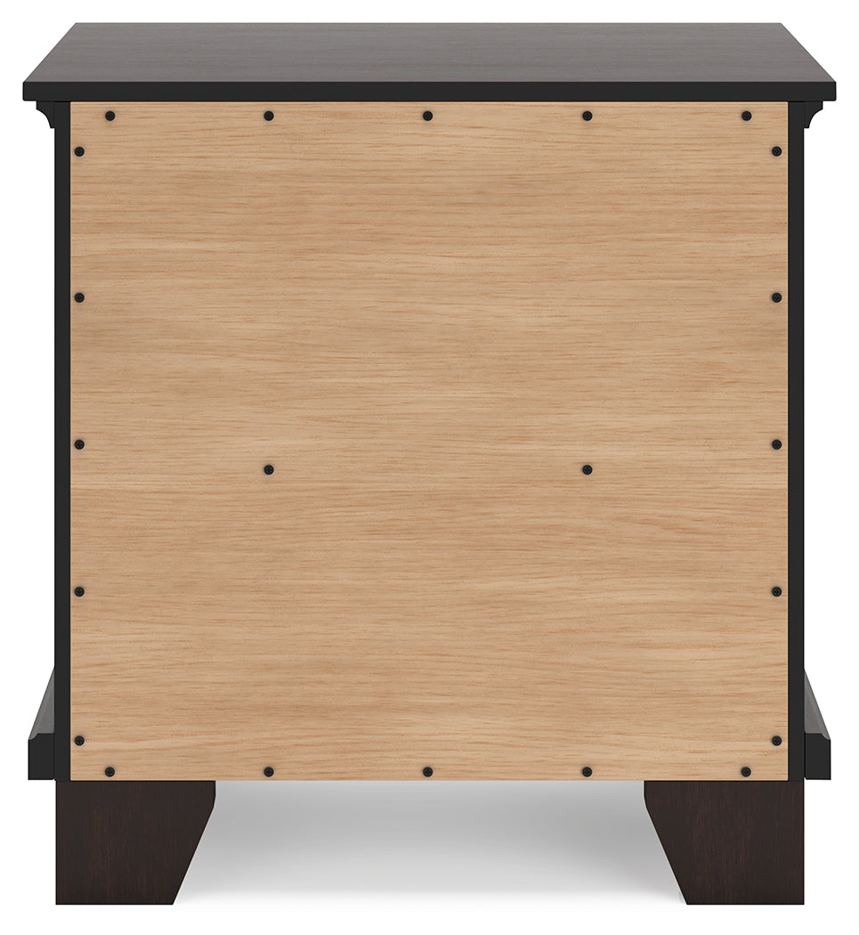 Covetown Dark Brown Queen Panel Bedroom Set with Nightstand (Online Special Price) - Ornate Home