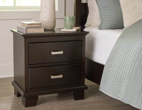 Covetown Dark Brown Queen Panel Bedroom Set with Nightstand - Ornate Home