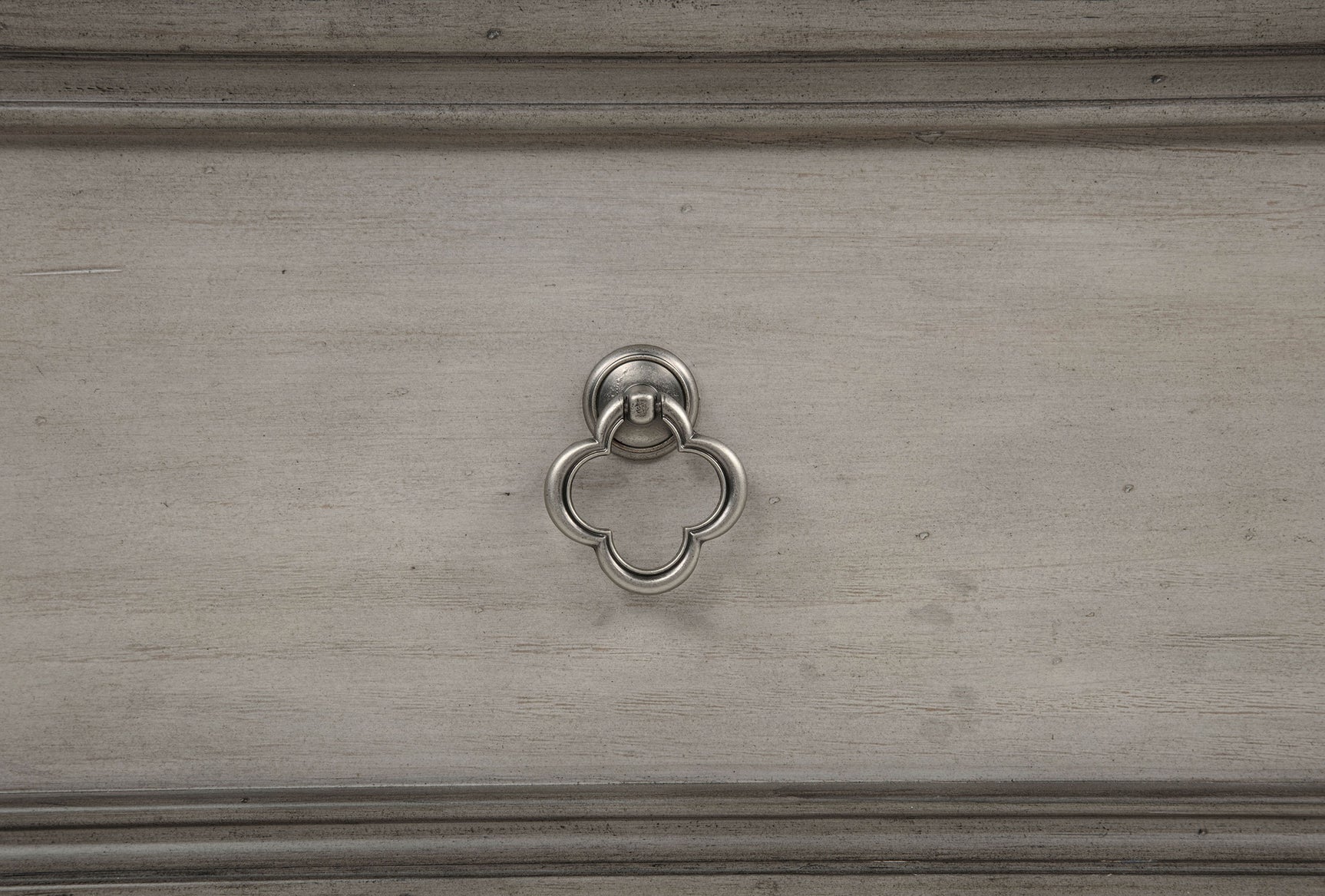 Cresswell Weathered Taupe 3-drawer Nightstand Bedside Table - Ornate Home