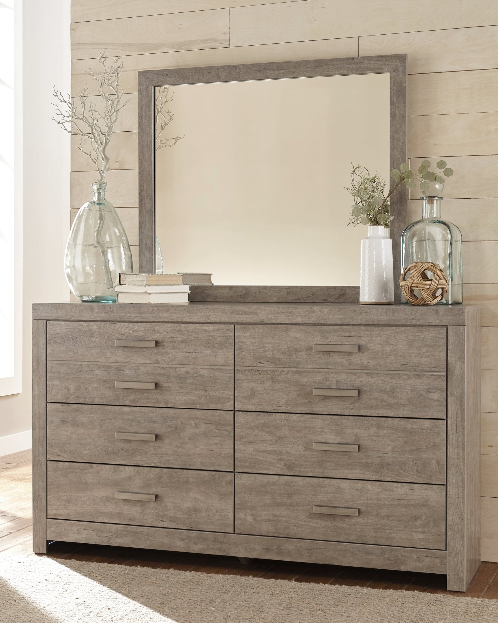 Culverbach Gray Queen Bed w/Mirrored Dresser & 2 Nightstand (Online Special Price) - Ornate Home