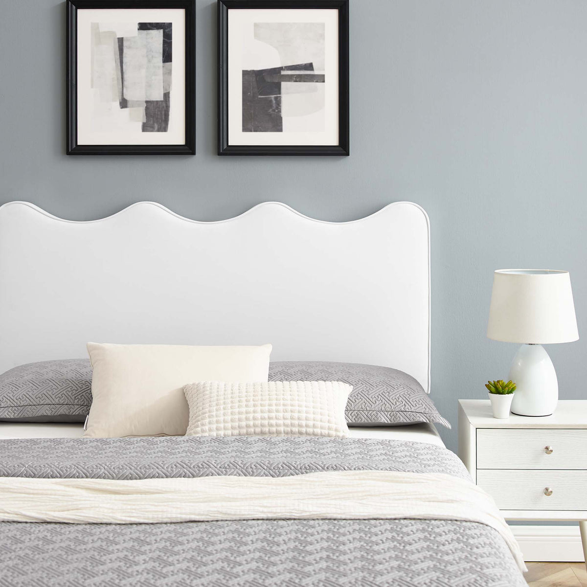 Current White Performance Velvet Queen Platform Bed - 84.5x63.5" - Ornate Home