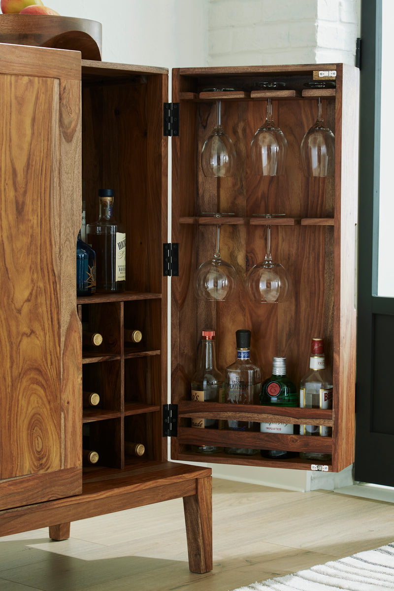 Dressonni Brown Bar Cabinet - Ornate Home