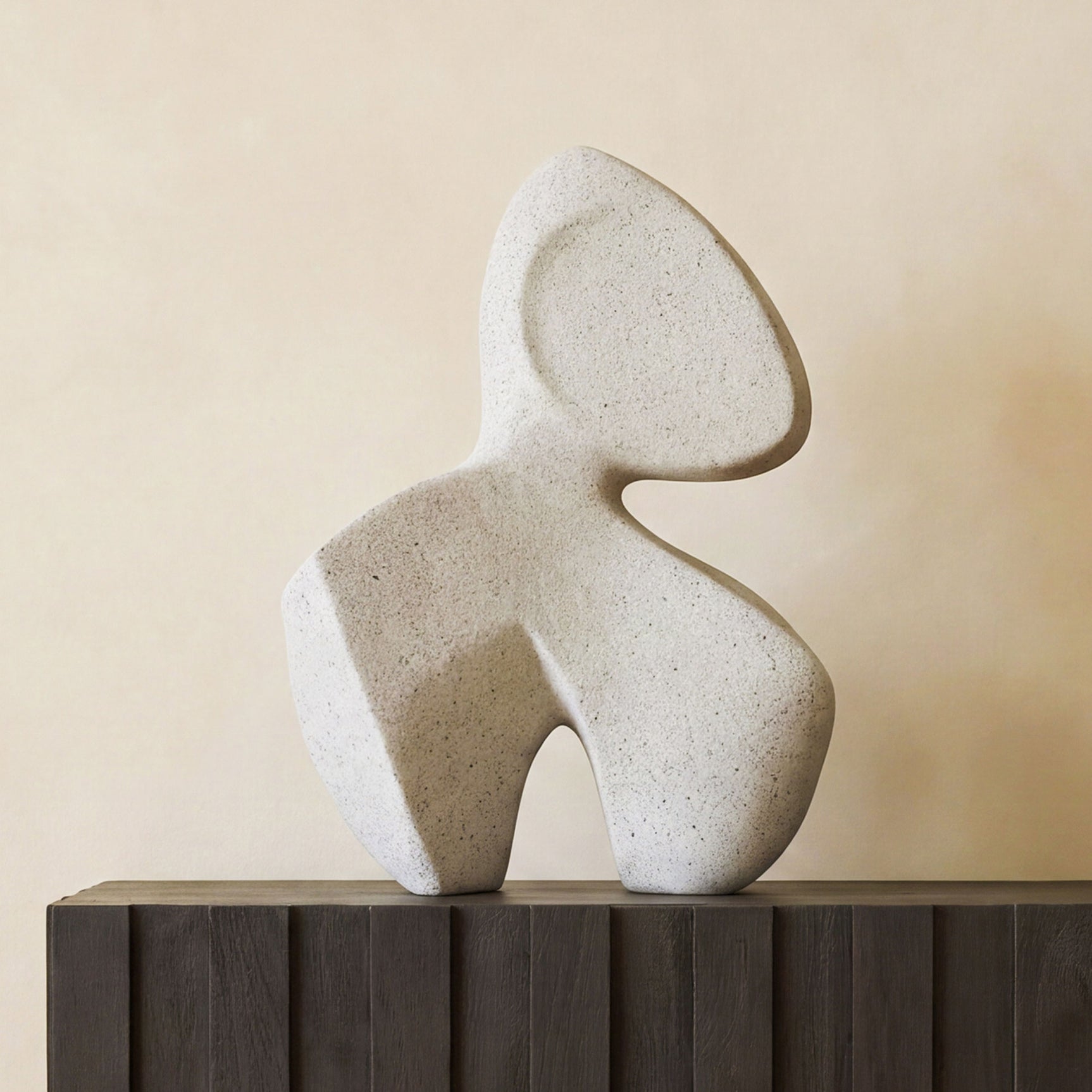 Artemis Beige Ecomix Sculpture