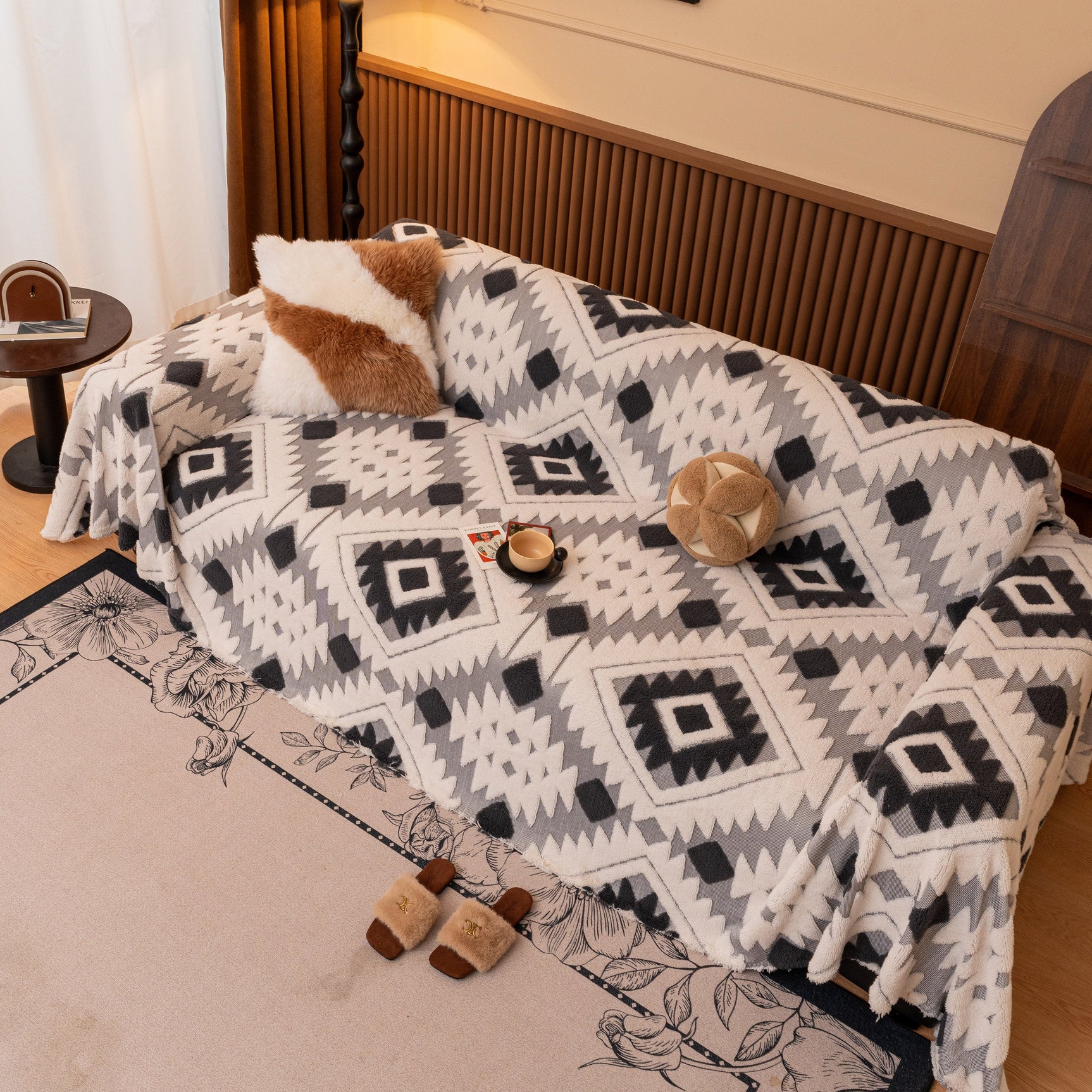 Bohemian Tufted Sofa Cover, Soft Sherpa Fleece Throw Blanket with 3D Aztec Geometric
