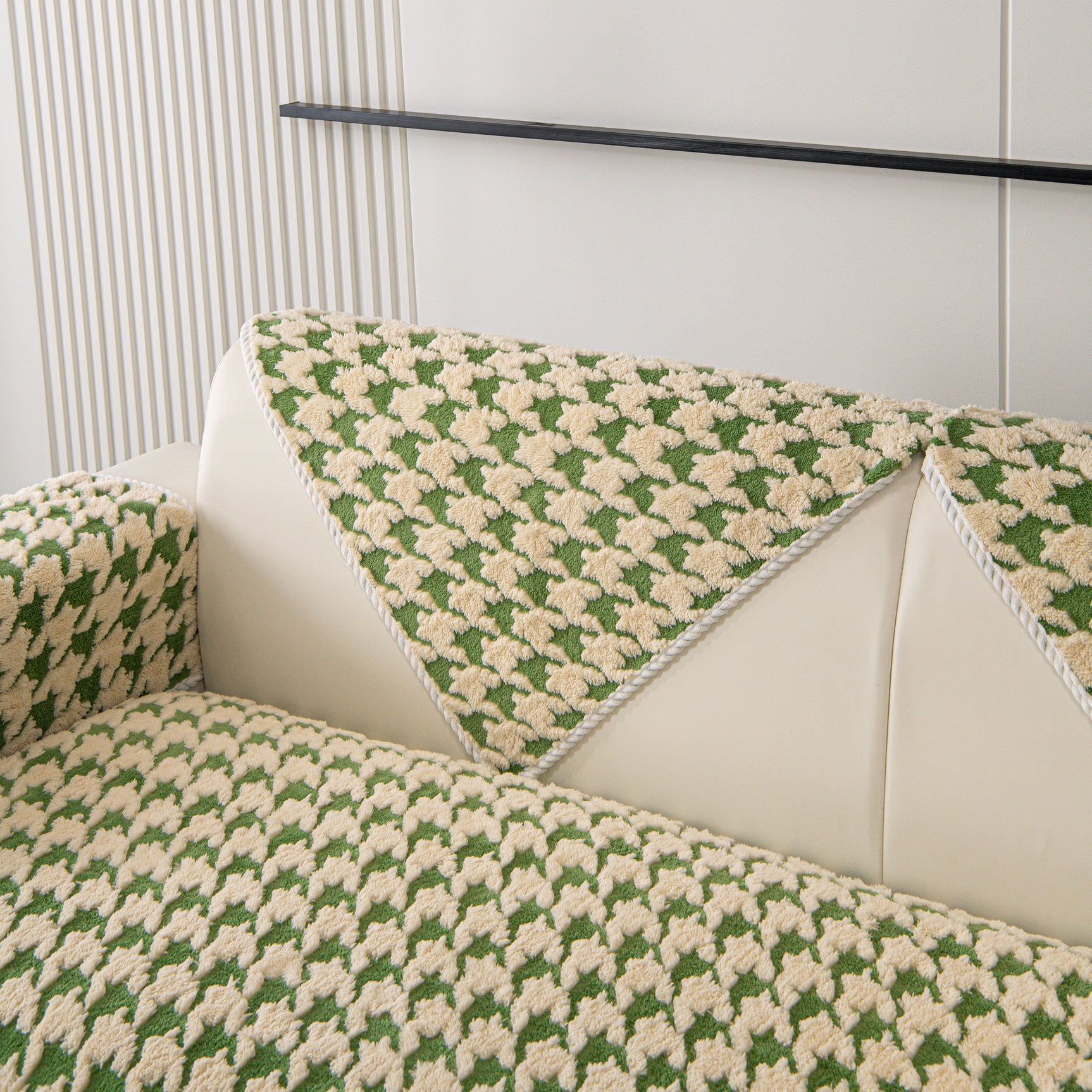 Winter Thickened Sherpa Fleece Houndstooth Sofa Cushion, Non-slip Sofa Cover with Plush