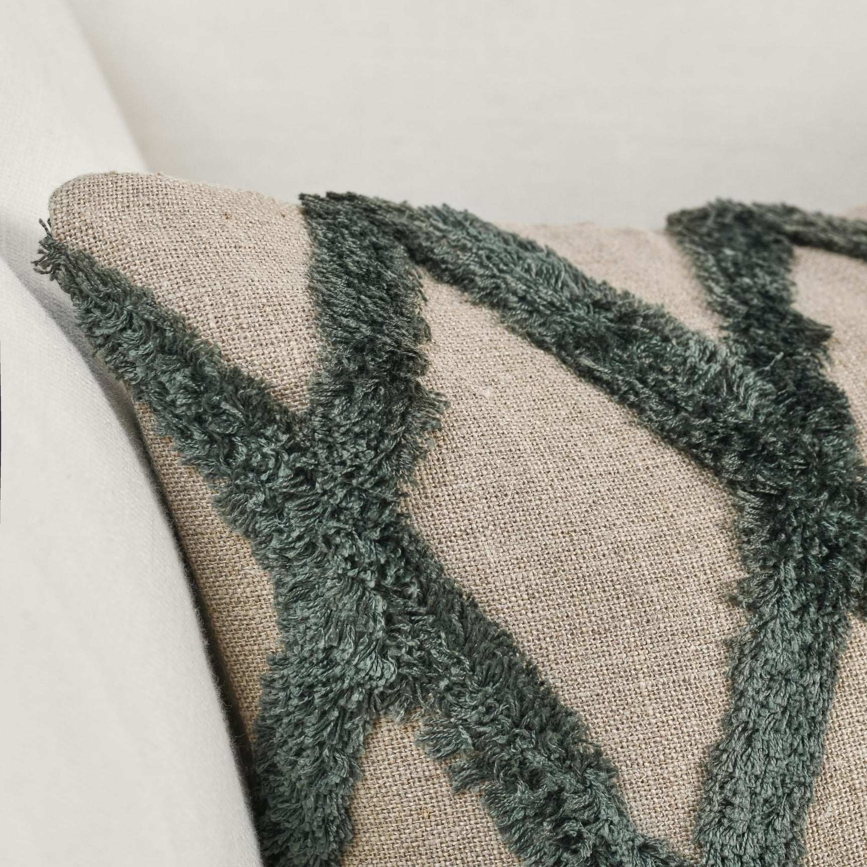 DV Caro Forest Green 14x20 Throw Pillow (Set of 2) - Ornate Home