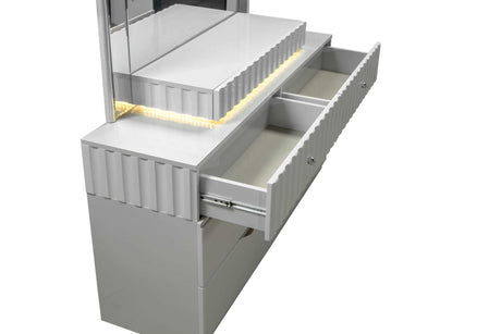 Da Vinci Gray Queen Bedroom Set / 4pc - Ornate Home