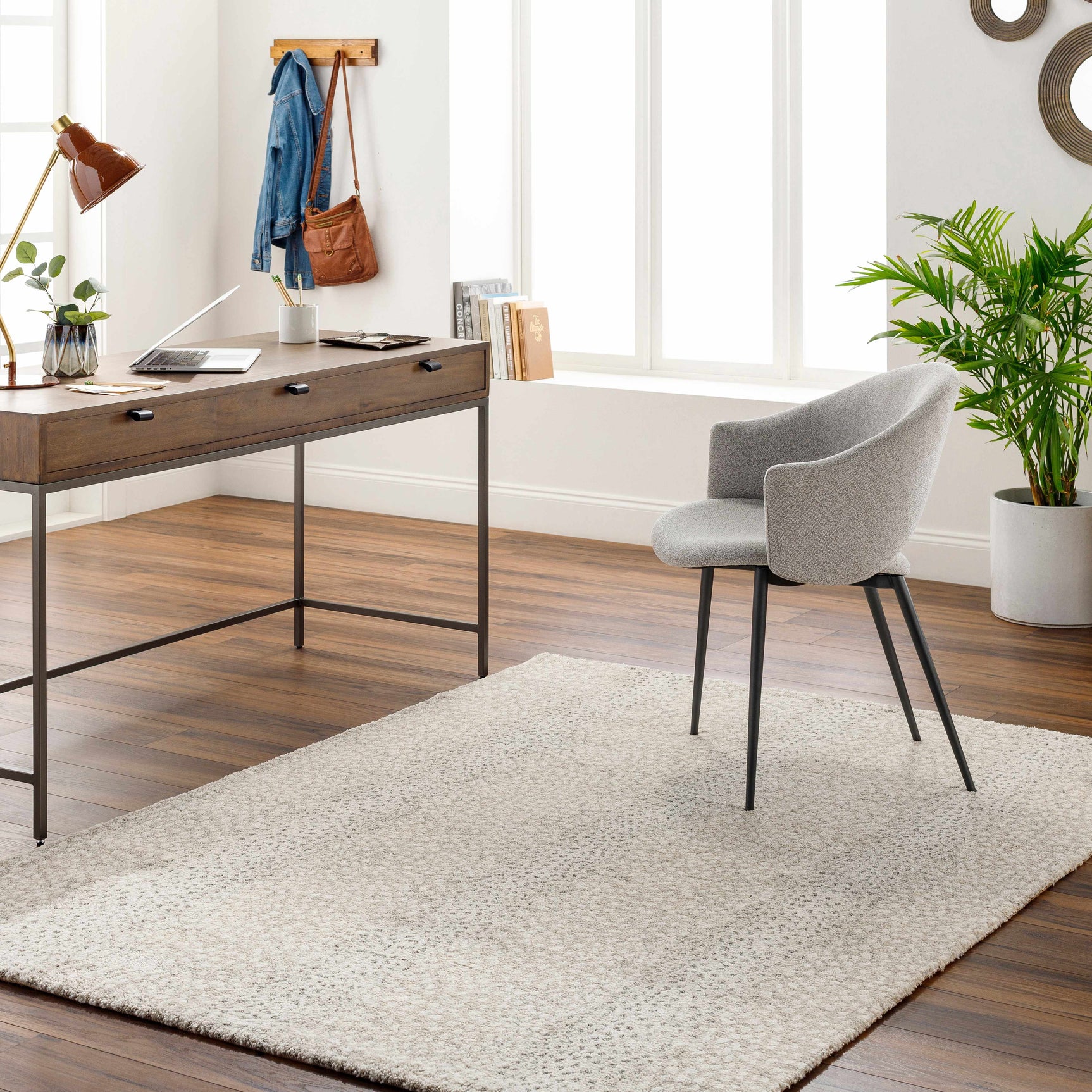 Daiva Luxe Rug - Ornate Home