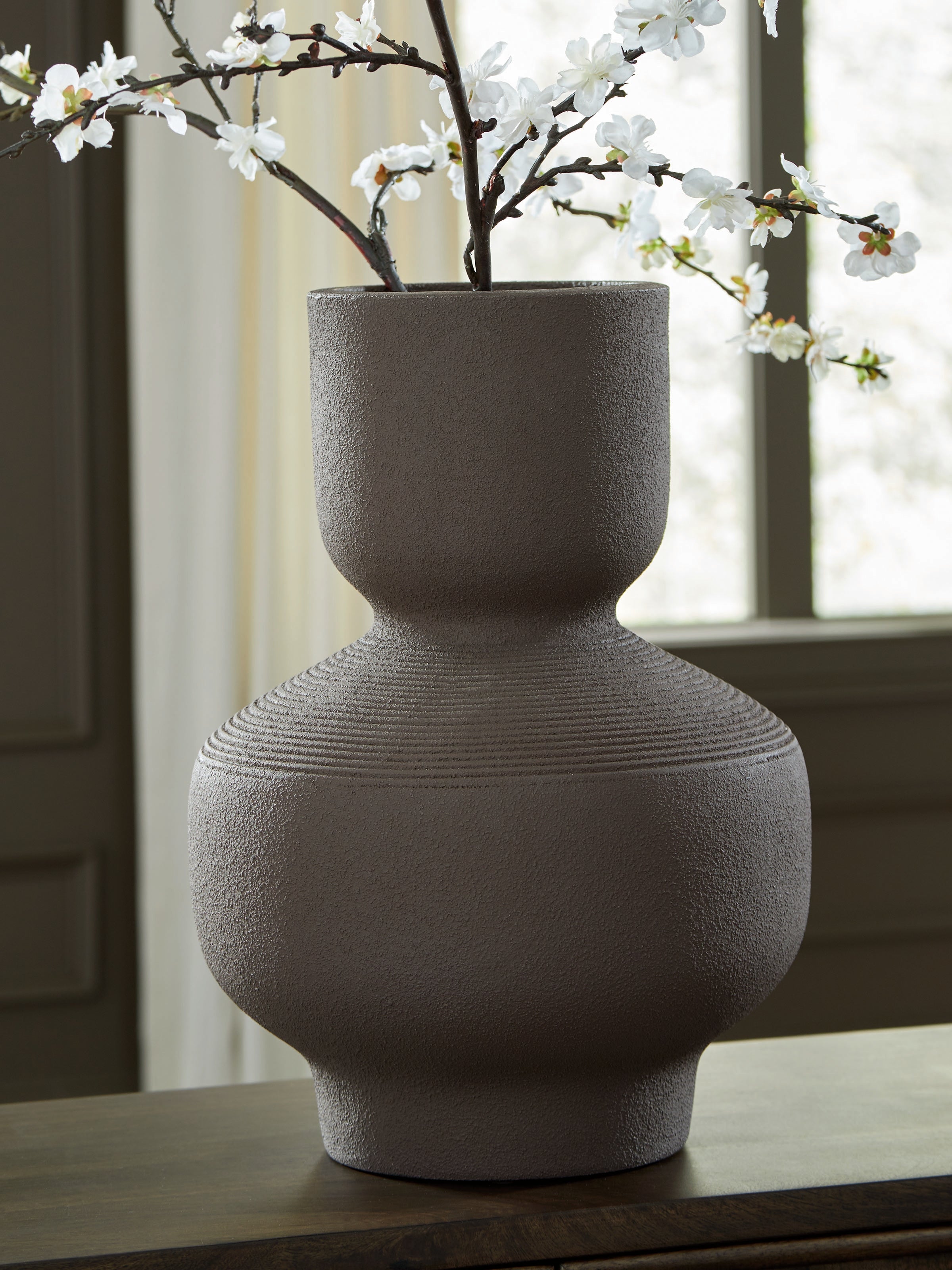Signature Design By Ashley Dalsen Vase