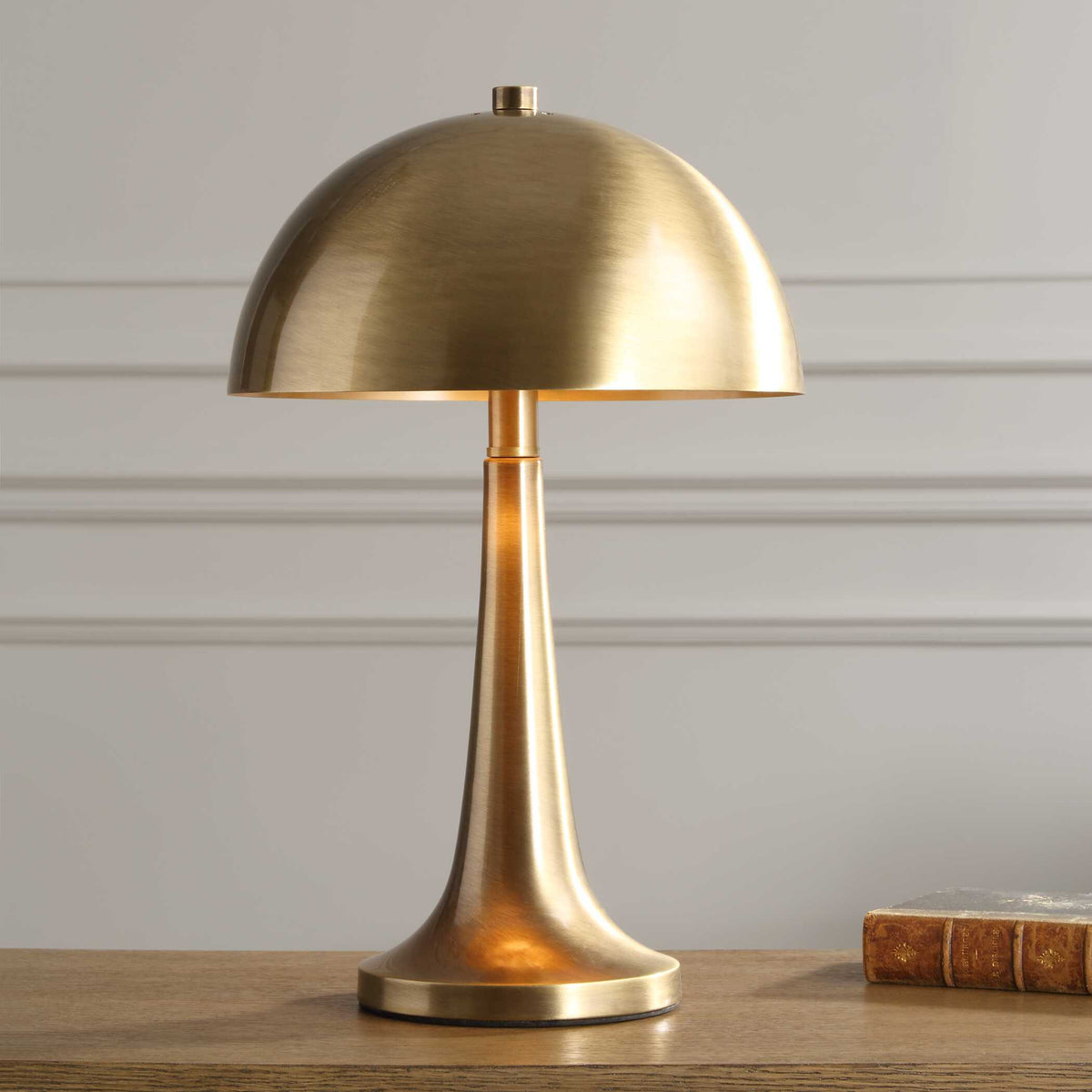 Dame Brass Table Lamp - Ornate Home