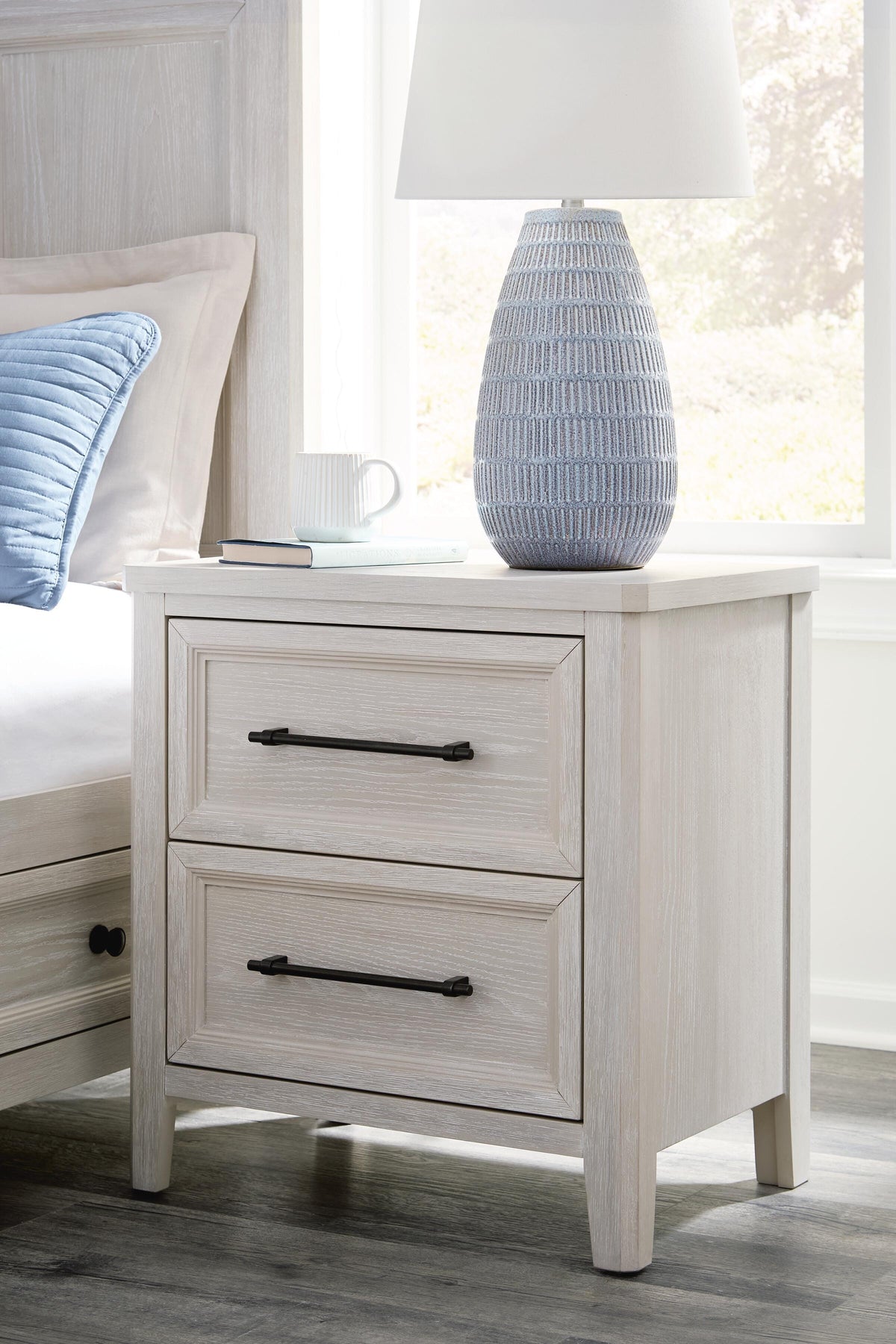 Darbonton Dove White Nightstand