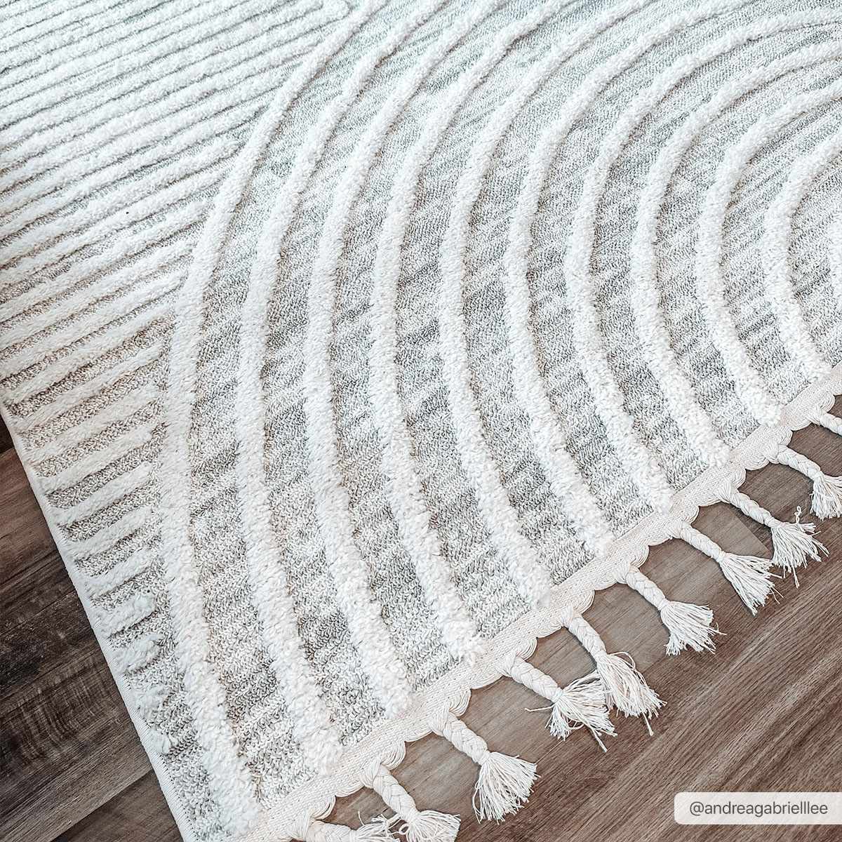 Dauin 3D Rainbow Area Rug with Tassels - Ornate Home