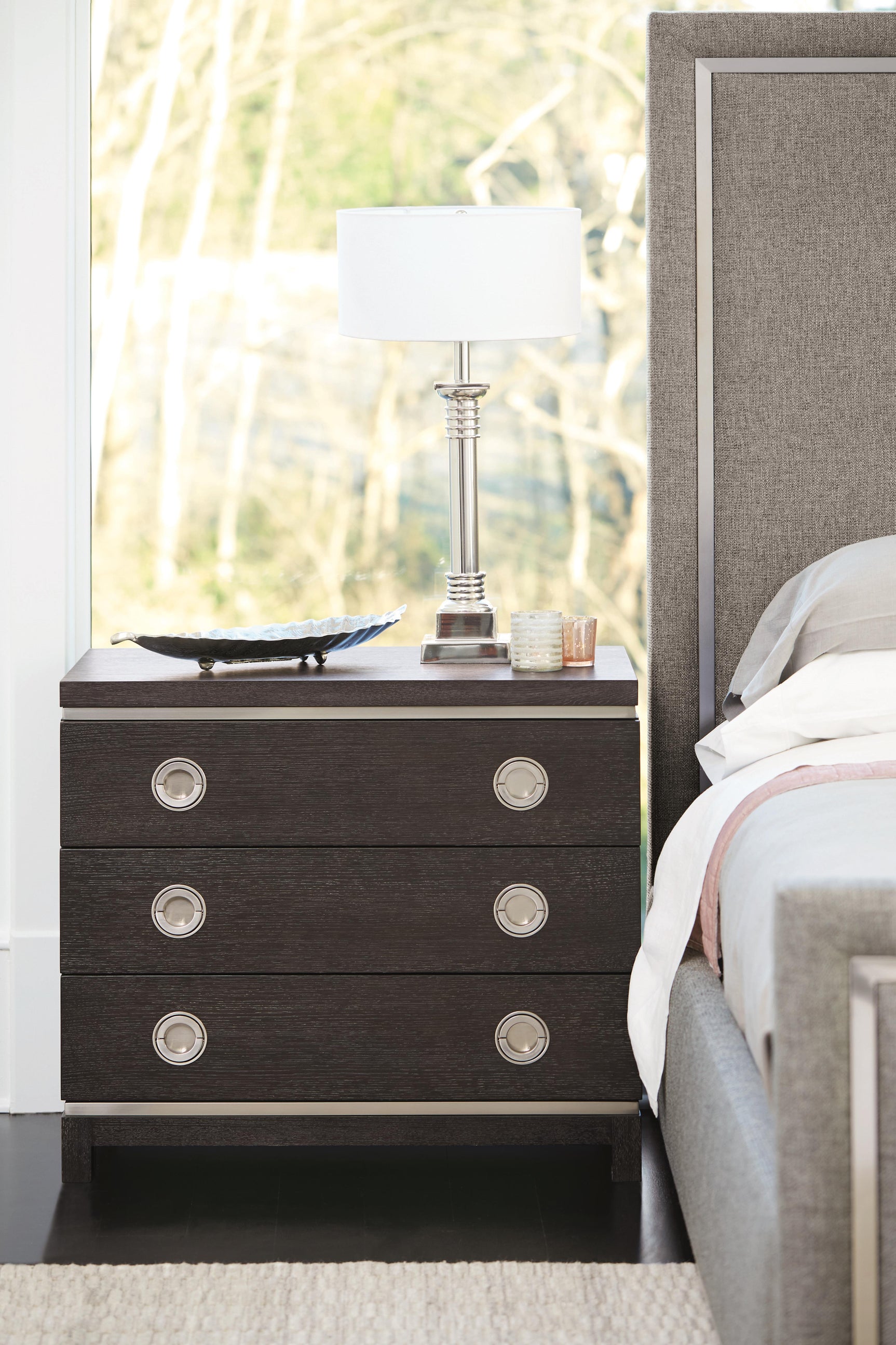 Decorage Silver Mist/Grey Panel King Bed - Ornate Home