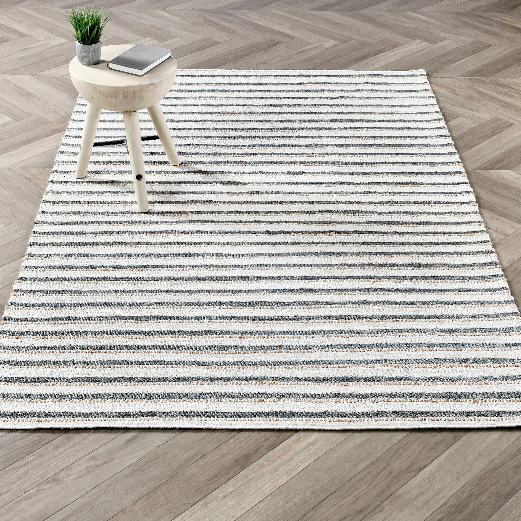 Del Mar Ivory/Aqua Rug - Ornate Home