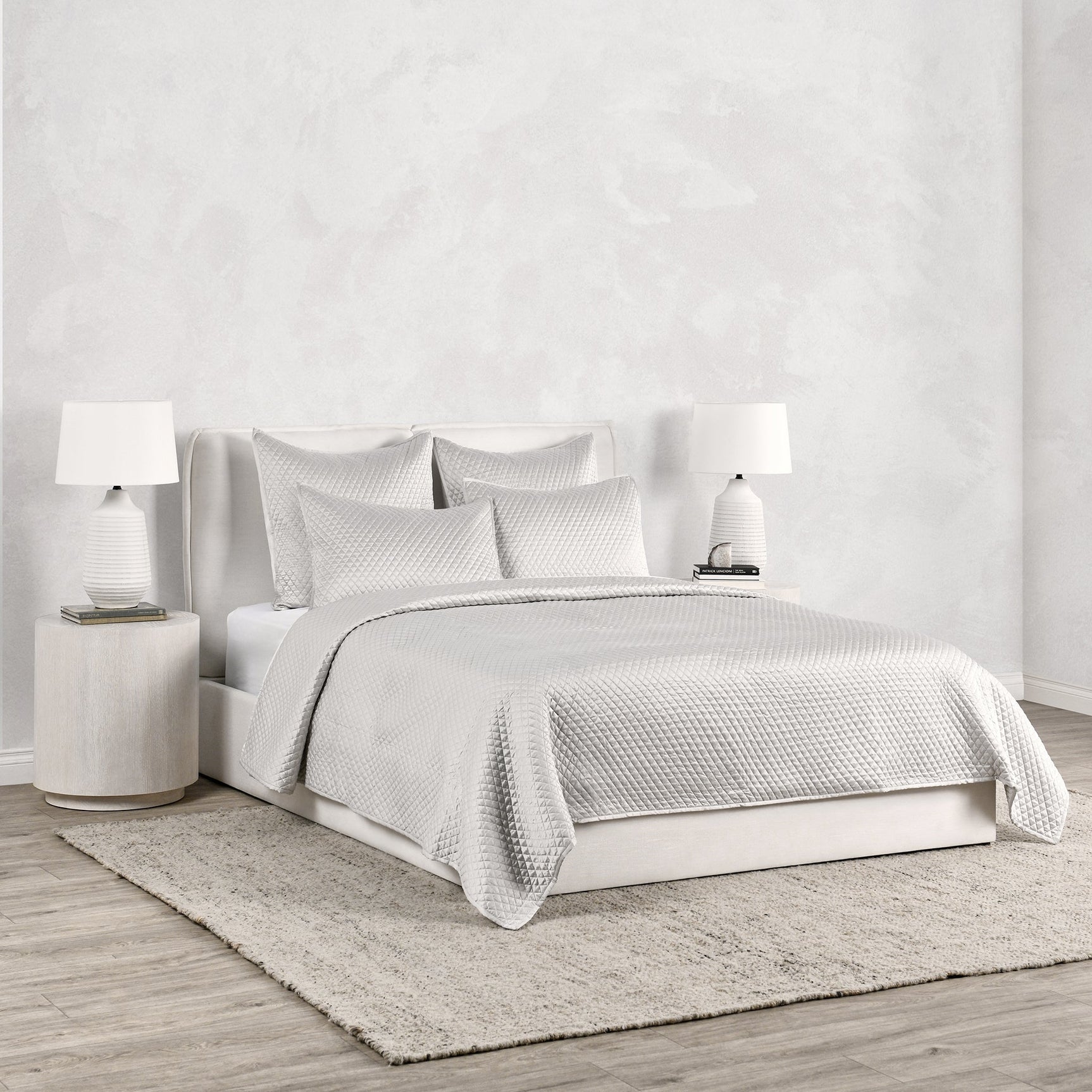 Diamond Silver Quilt Collection - Ornate Home