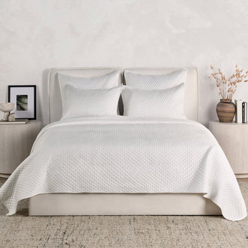 Diamond White Quilt Collection - Ornate Home