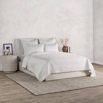 Diamond White Quilt Collection - Ornate Home