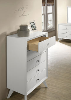 Dortmund White 5 Pc. Queen Bedroom Set w/ Chest - Ornate Home