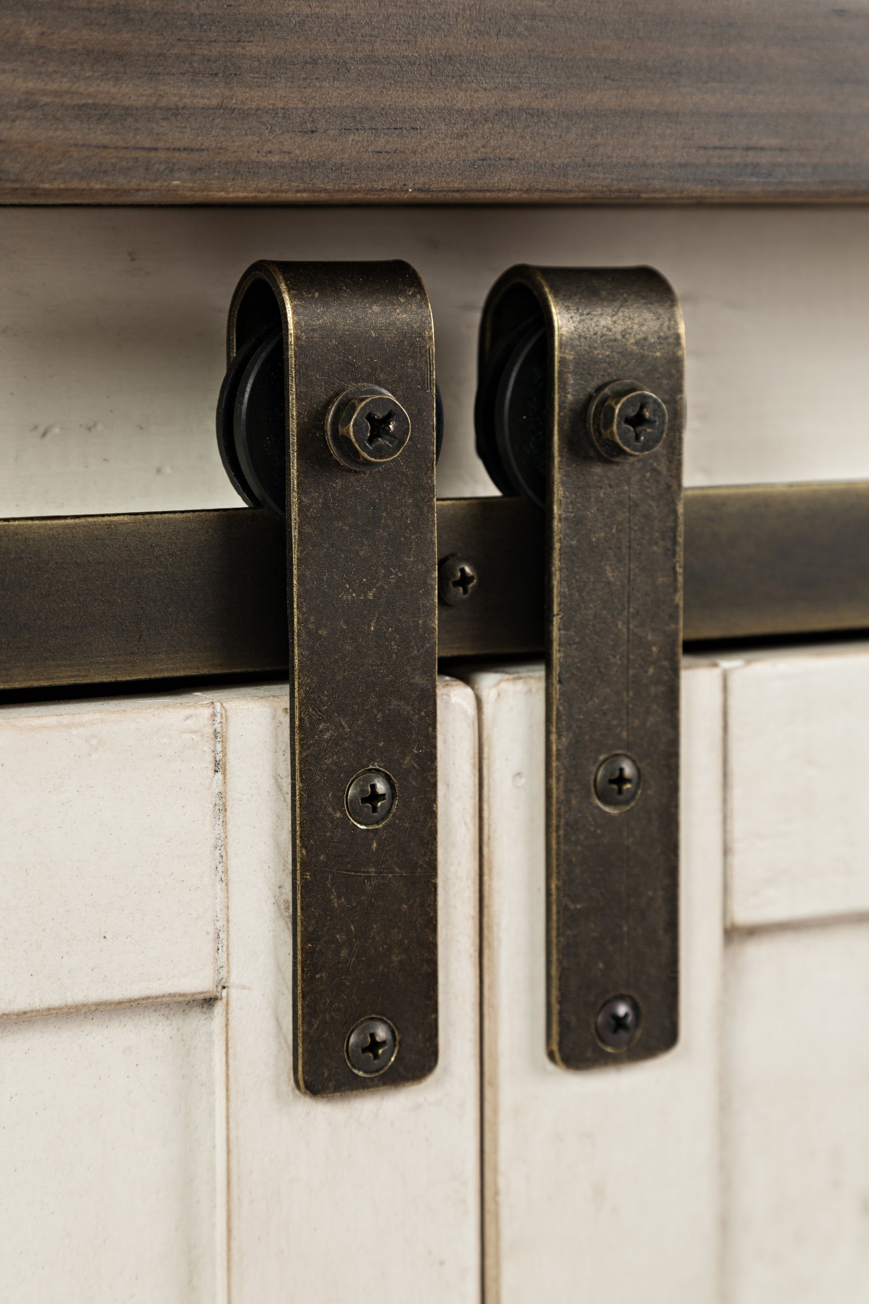 Madison County Vintage White 60 Barn Door Server