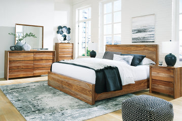 Dressonni California King Panel Bedroom Set with Dresser and Mirror - Ornate Home