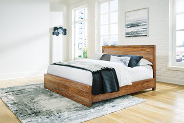 Dressonni California King Panel Bedroom Set with Dresser and Mirror - Ornate Home