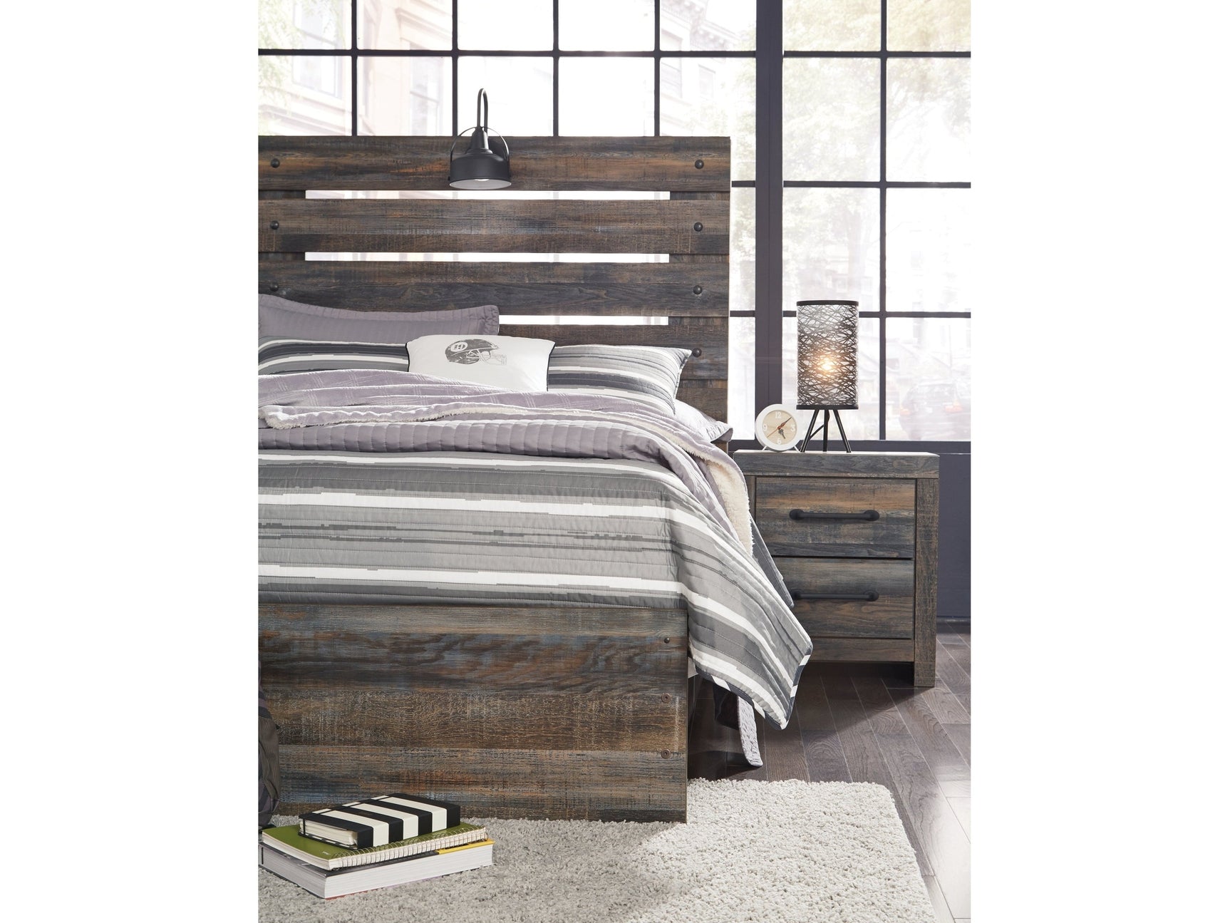 Drystan Multi Full Panel Bedroom Set with 2 Nightstands - Ornate Home