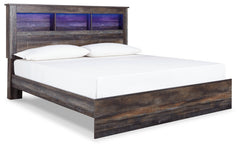 Drystan Multi King Panel Bed, Dresser, Mirror and 2 Nightstands - Ornate Home