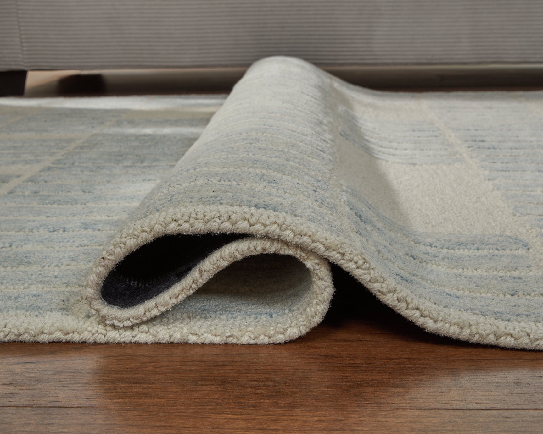 Dylanton Ivory/Blue Large Rug - Ornate Home