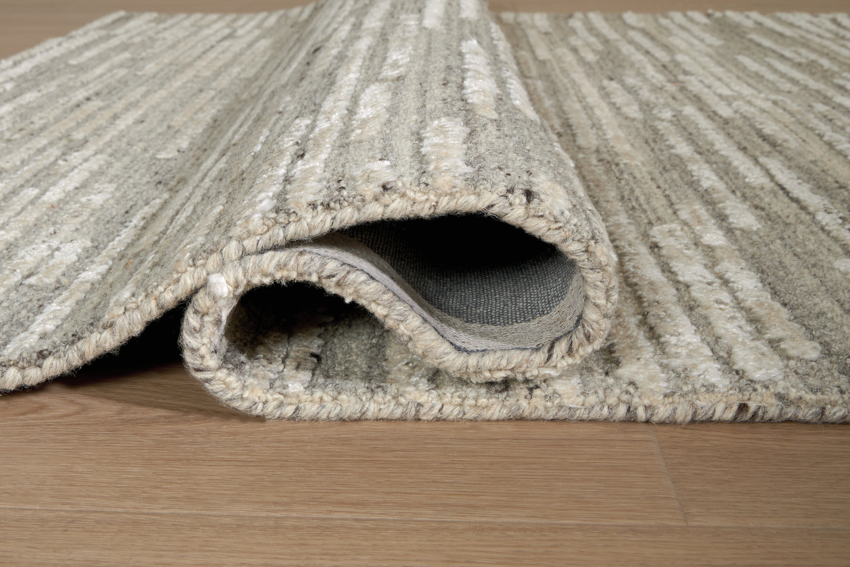 Eljory Gray Extra Large Rug (Online Special Price) - Ornate Home