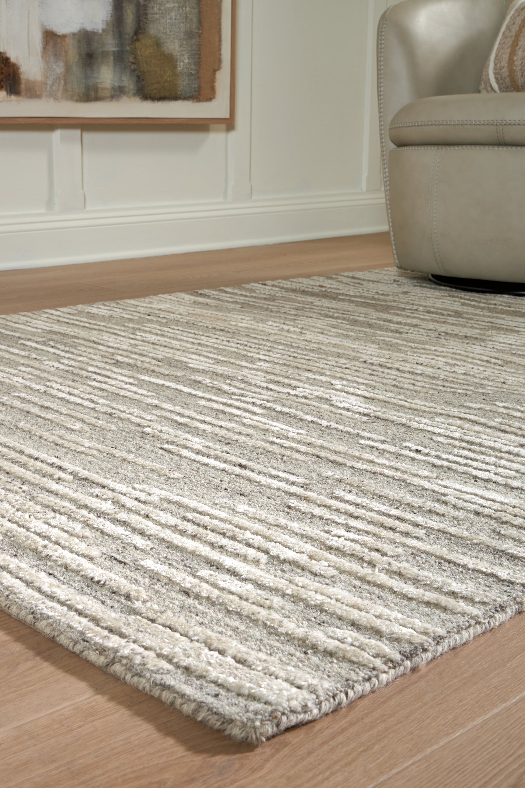 Eljory Gray Medium Rug - Ornate Home