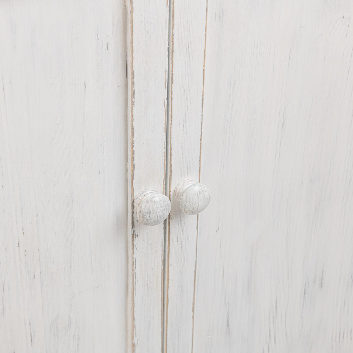 Elmer Shoreline Wash 8-Door Cabinet