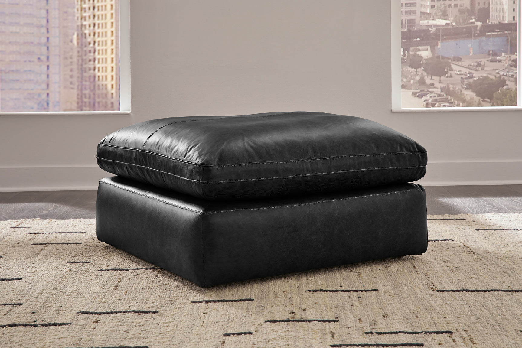 Emilia Black 3-Piece Sectional and 2 Ottomans - Ornate Home