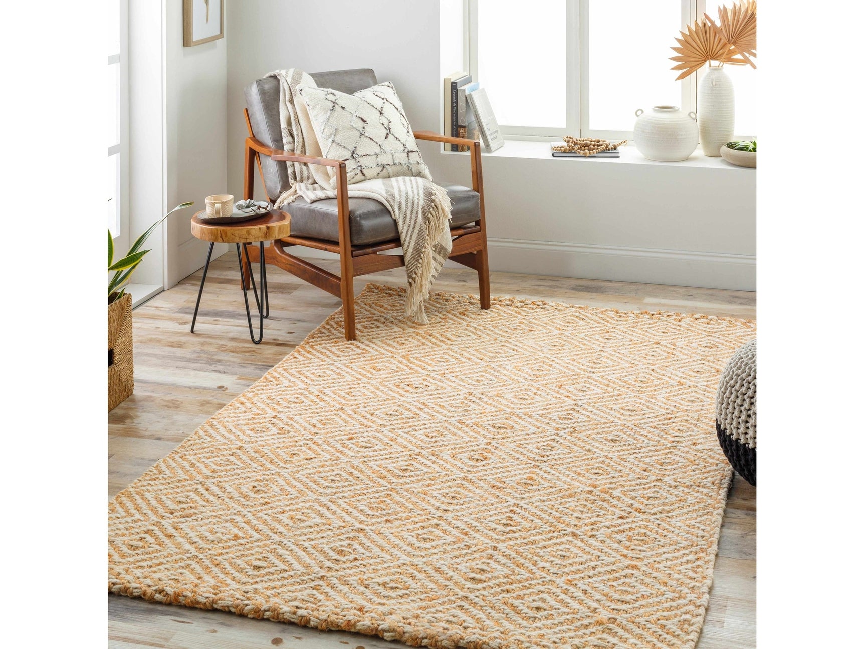 Eriko Jute Area Rug - Ornate Home