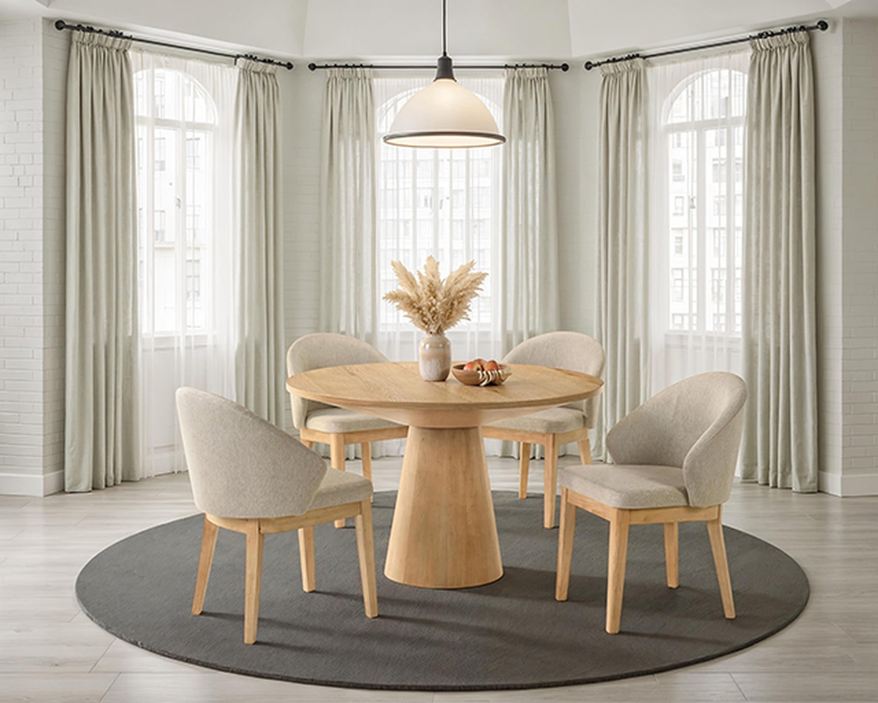 Tottenham Oak 48" Round Dining Table