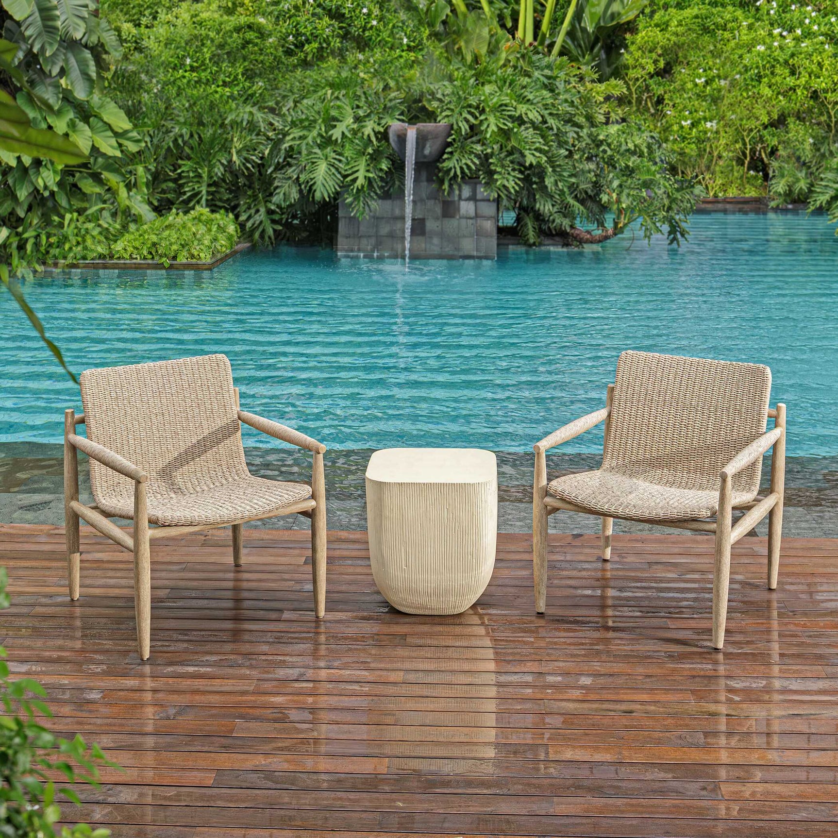Sumba Gray Wicker Outdoor Lounge Chair