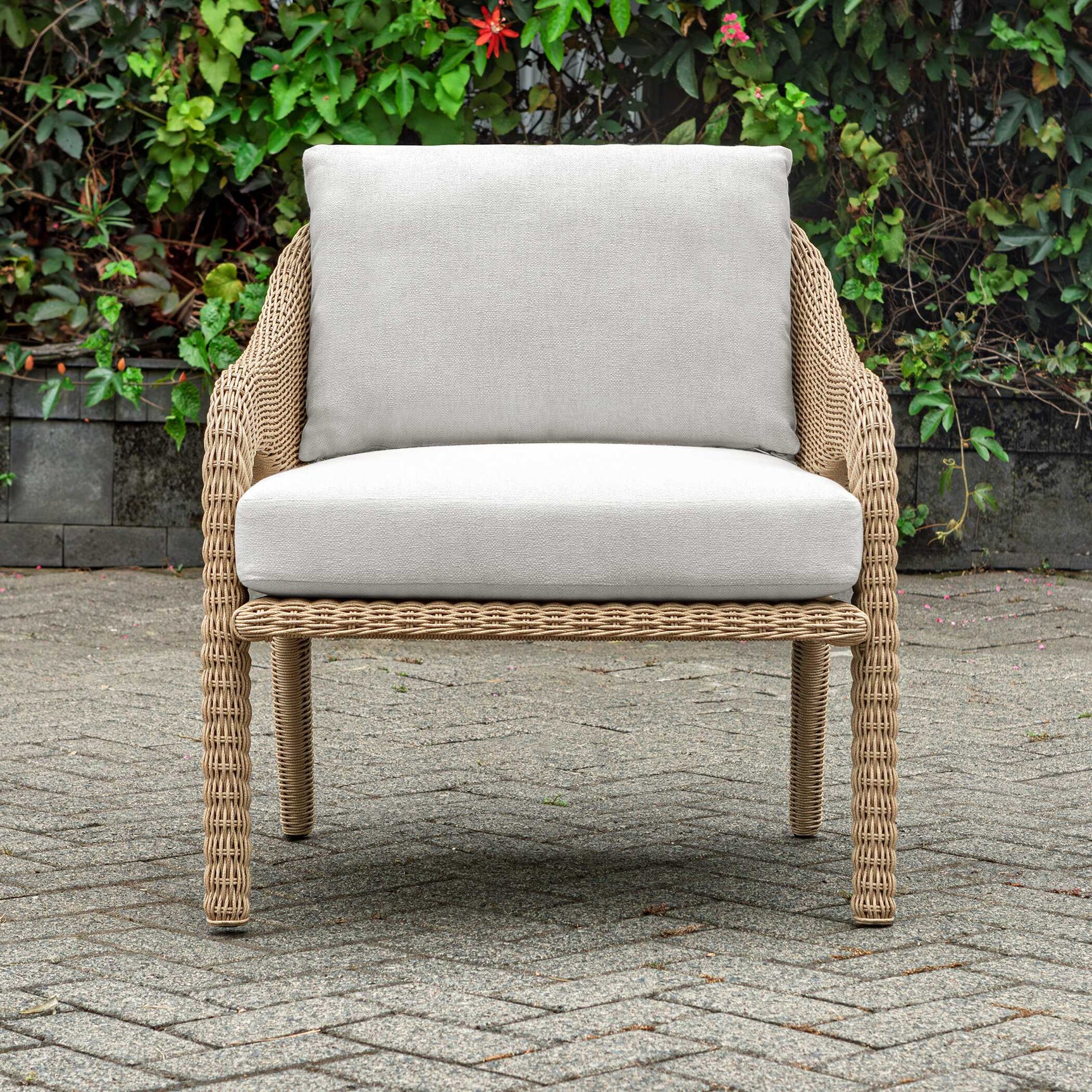 Kavali Woodtone Outdoor Wicker Lounge Chair