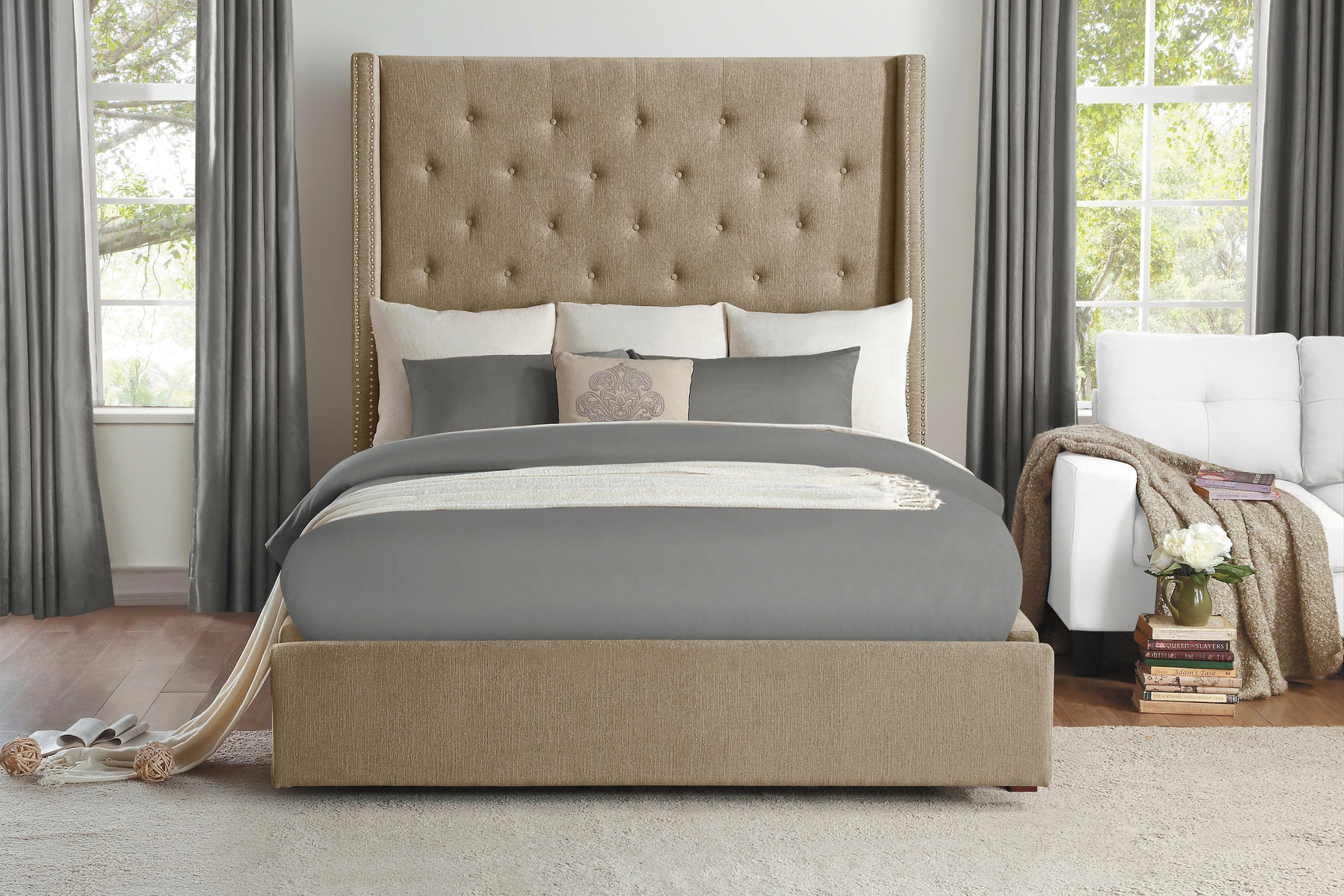 Fairborn Brown California King Platform Bed With Storage Footboard - Ornate Home