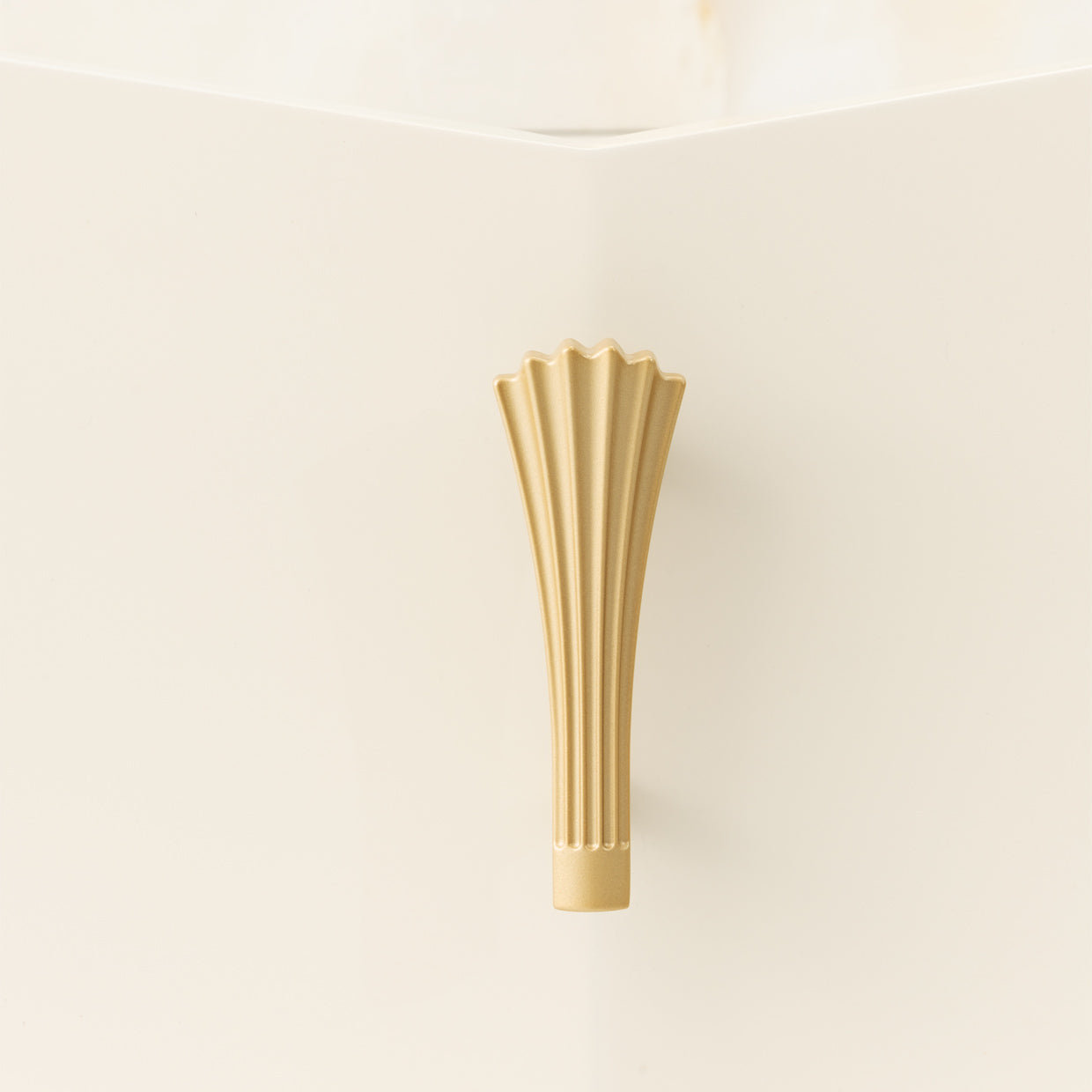 Fantosini Creamy Pearl Dresser - Ornate Home