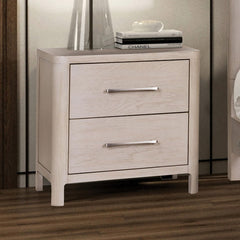 Fareham Oak Queen 5 Piece Bedroom Set w/Chest - Ornate Home