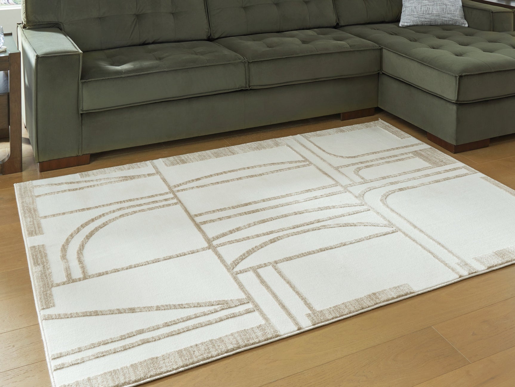 Farongrove Ivory/Beige Medium Rug (Online Special Price) - Ornate Home
