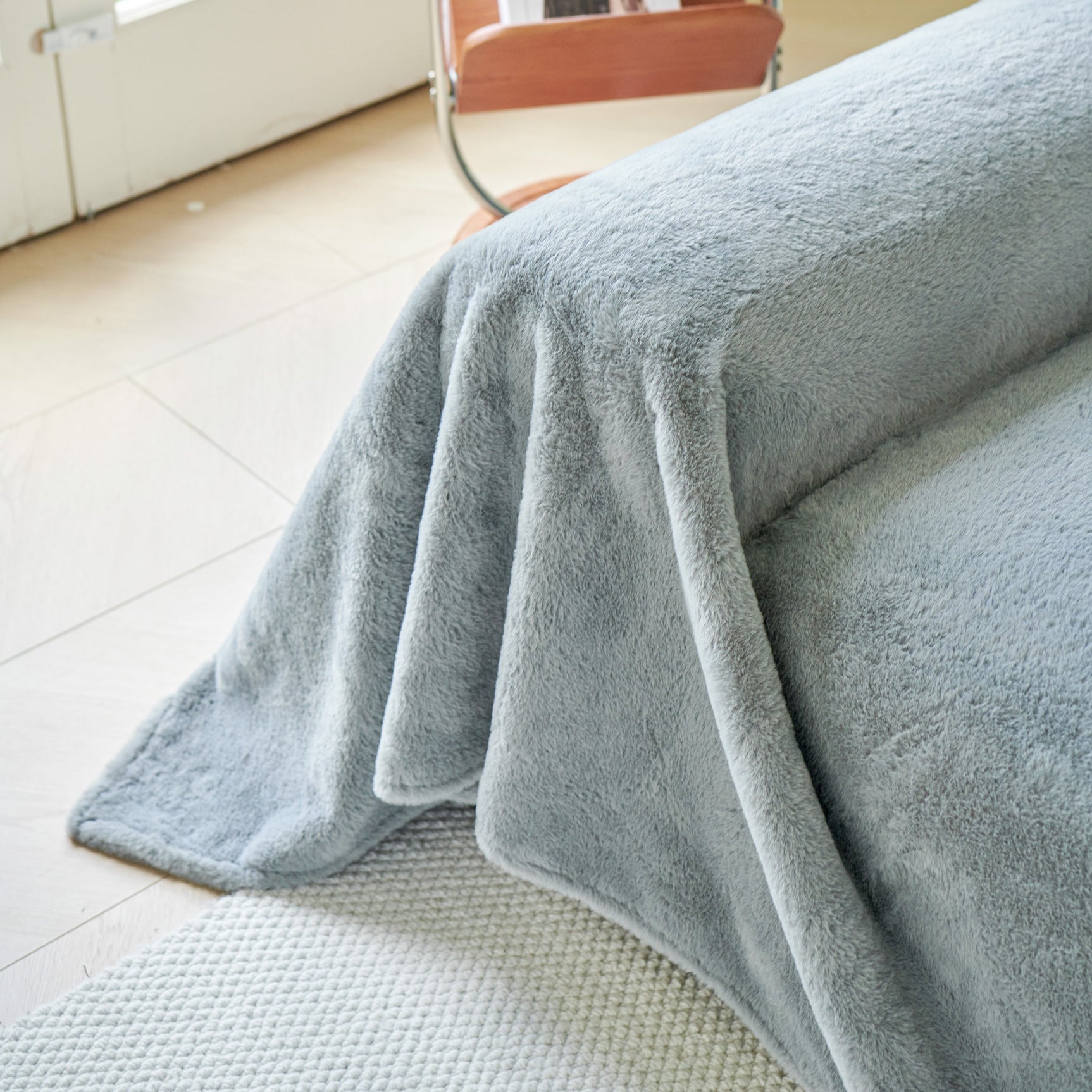 Faux Fur Smooth Plush Comfy Couch Covers, Soft Thicked Durable Blankets and Throws for Sofas - Ornate Home