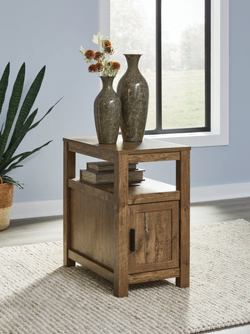 Fendenmore Brown Chair Side End Table - Ornate Home
