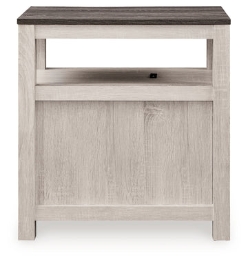 Fendenmore Two-tone Chair Side End Table - Ornate Home